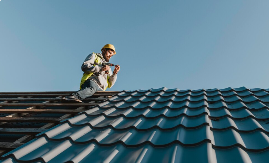 What Homeowners Should Know Before Starting a Roofing Project